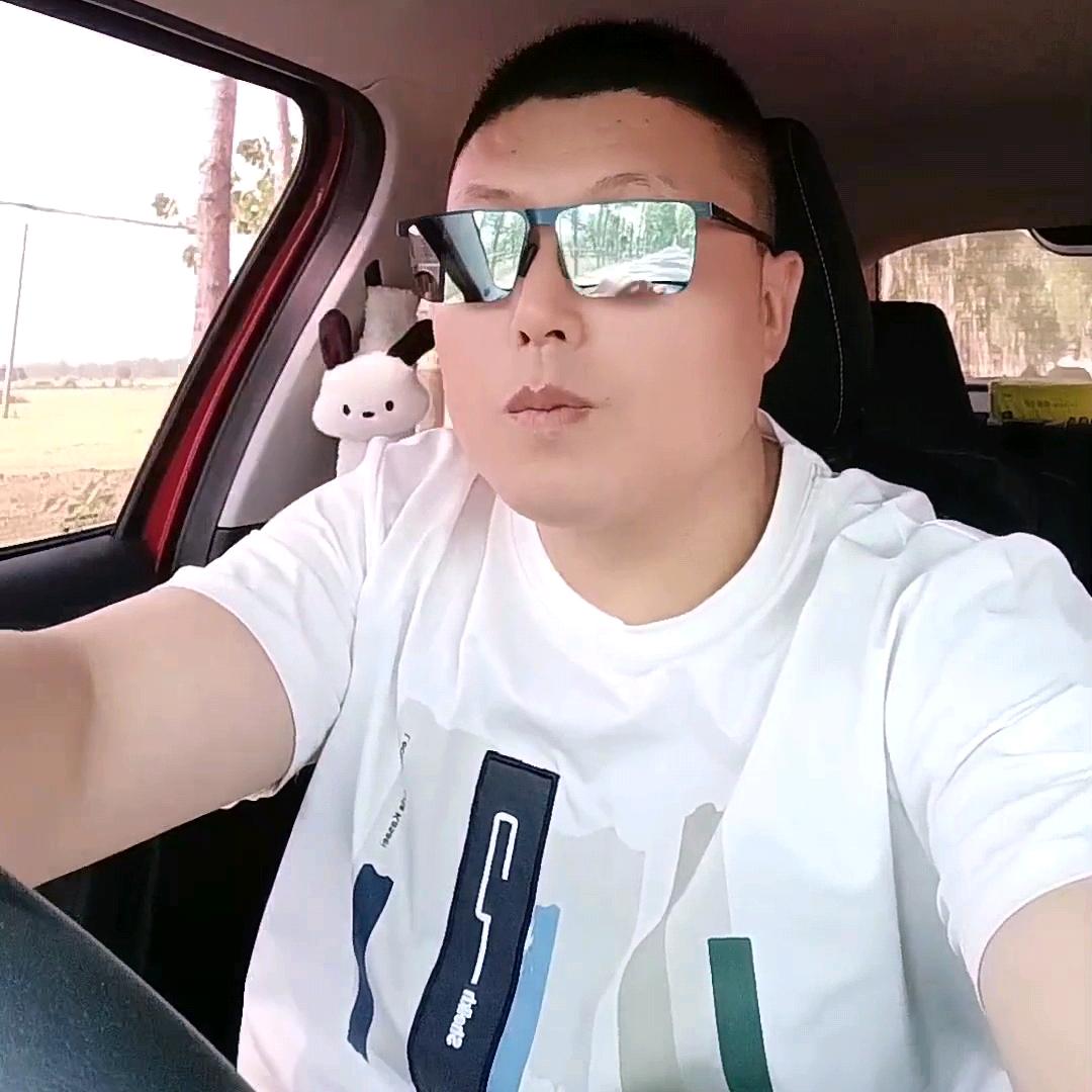 滕战旗