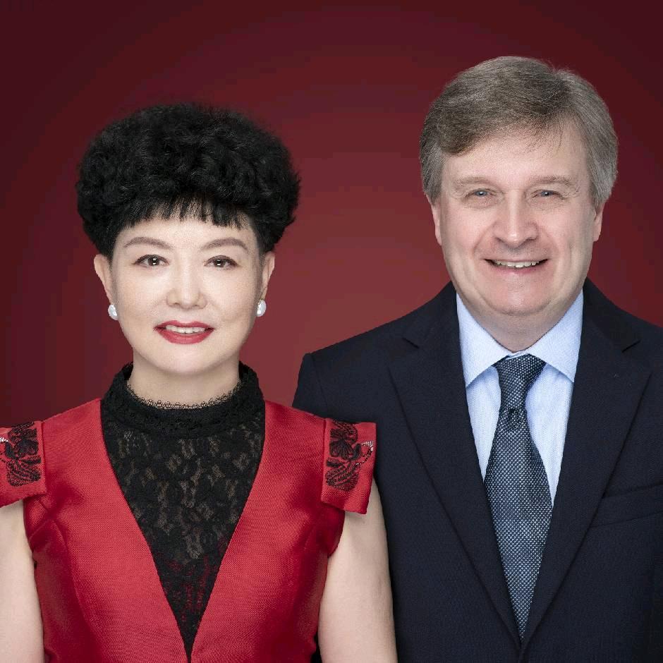 安东夫妇