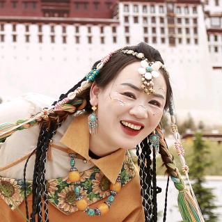 浓浓《阳光佳人鼓舞团》🥁
