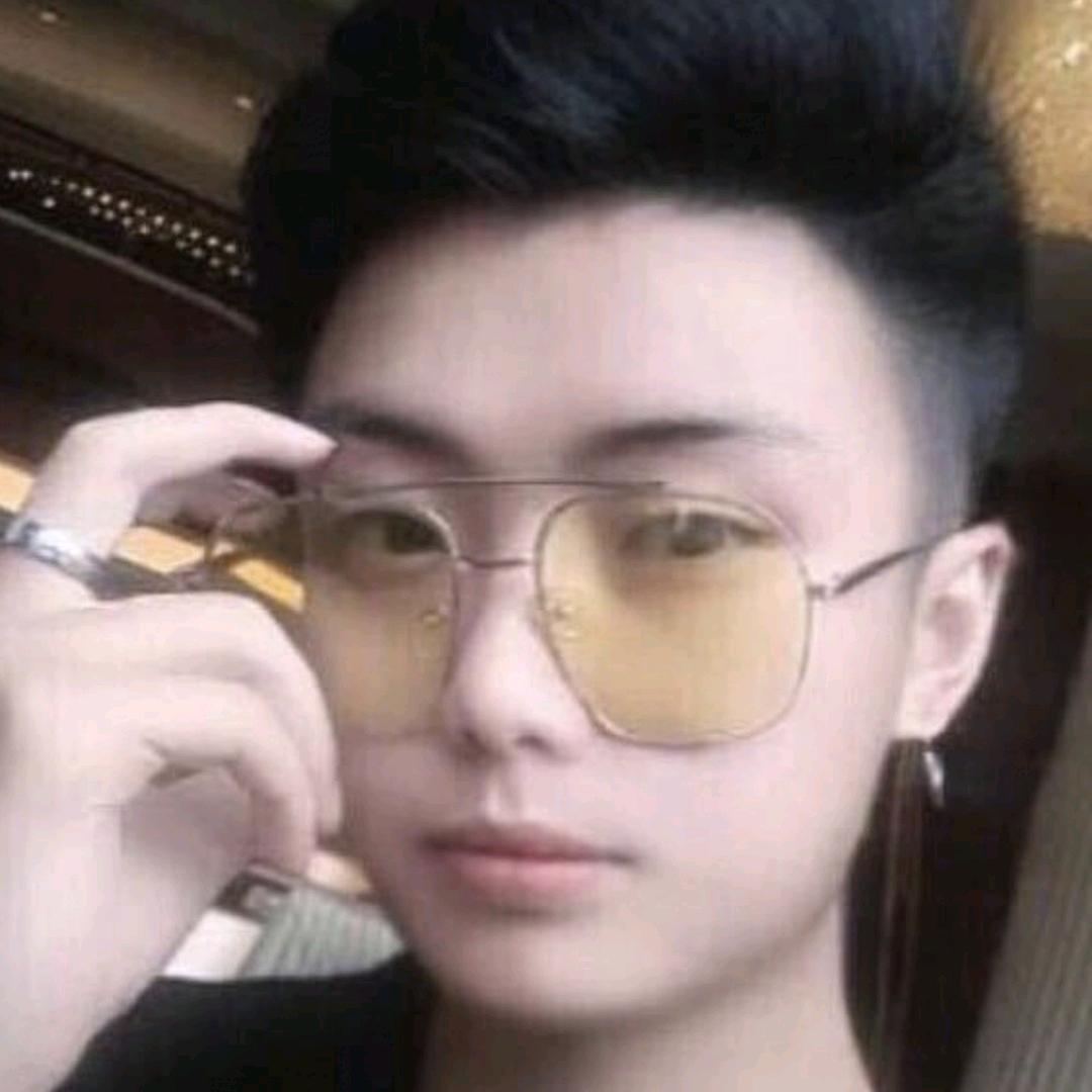 万艺洋