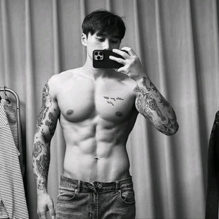 孩百万💰（丁俊男）👌