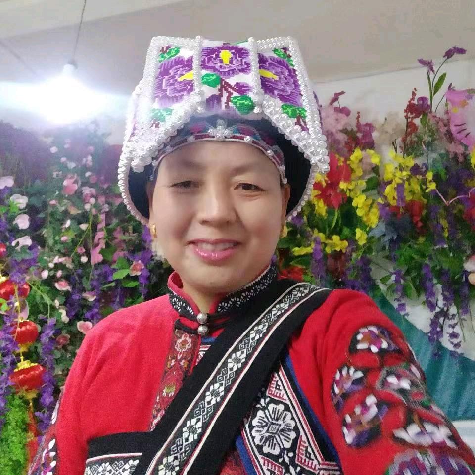 李芬芬p