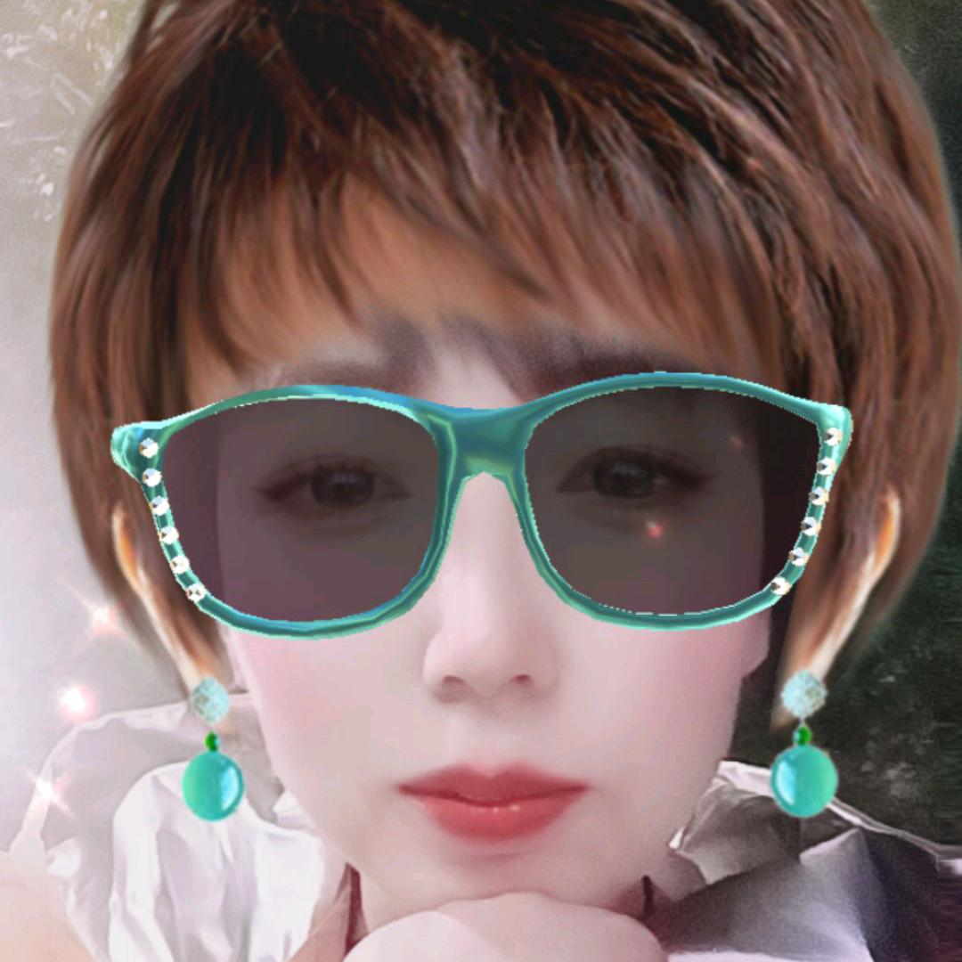 自由的云