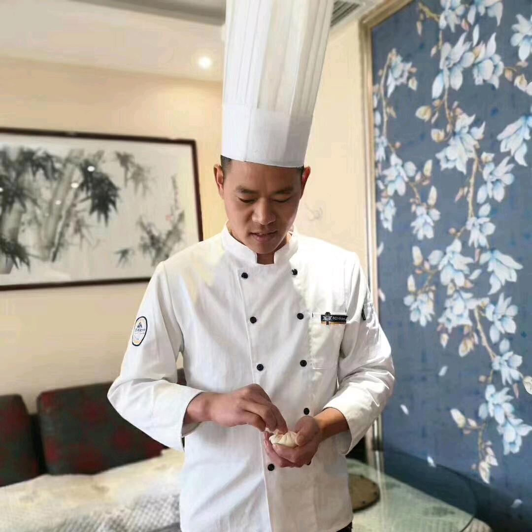 伙夫魁哥徐厨炒面