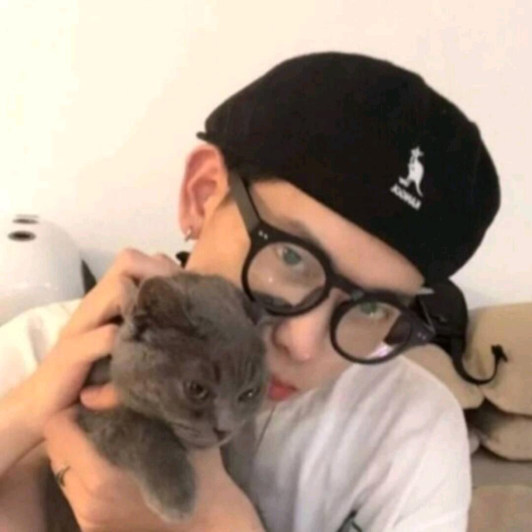 坤小七（农村神）