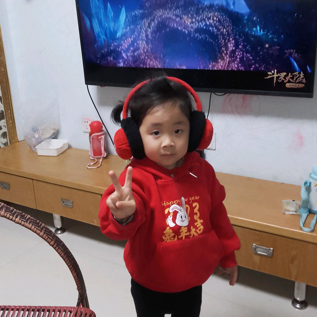戴石东