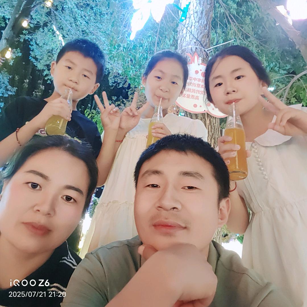 大哥依然很酷‰