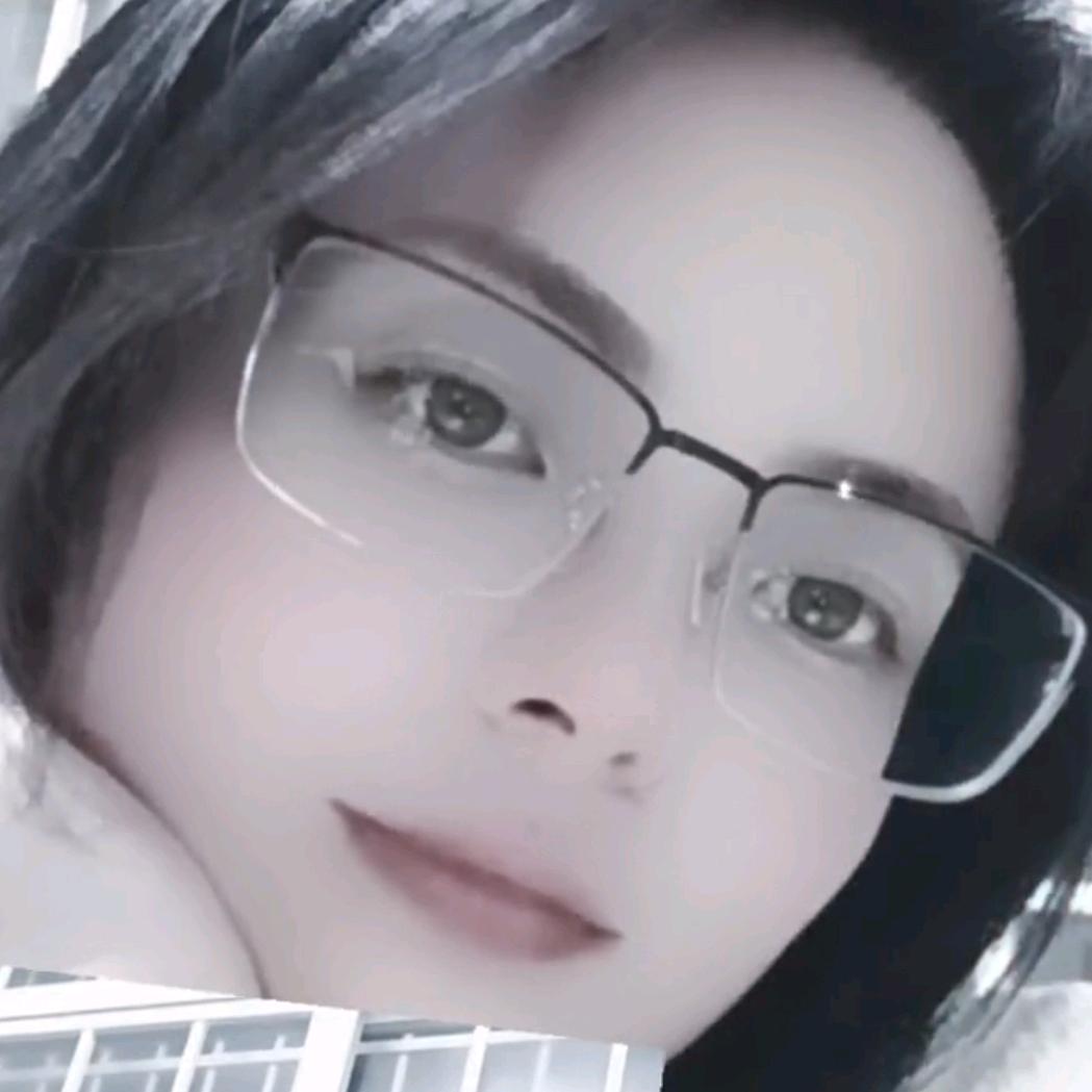 隨💞的瘋丫頭