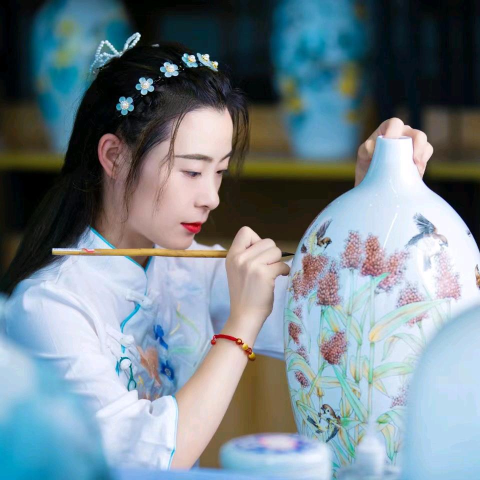 淋哒爱穿搭