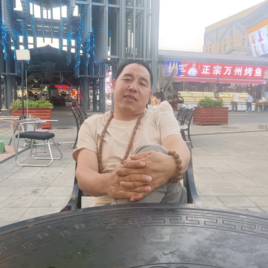 陆总@