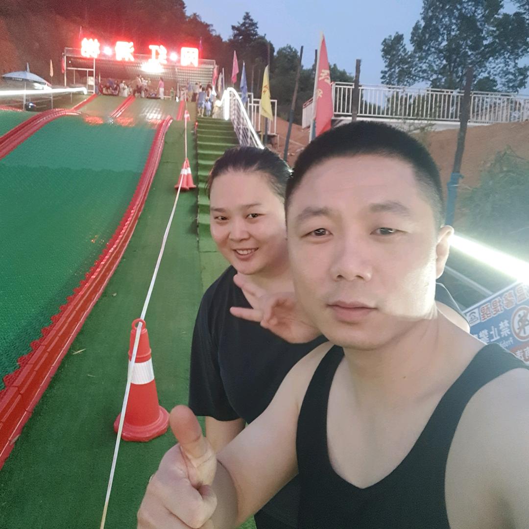 @小米周（）