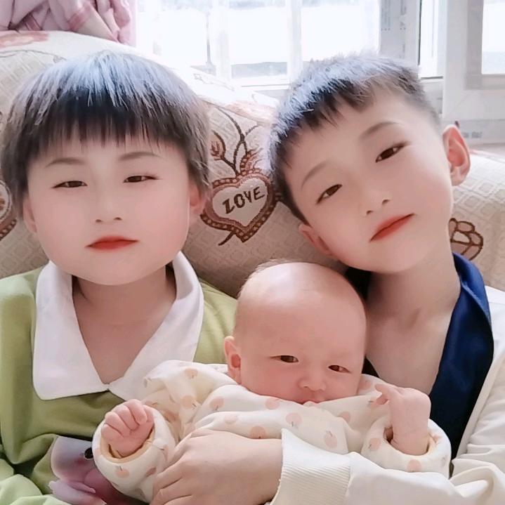 ꧁༺❀王❀༻꧂