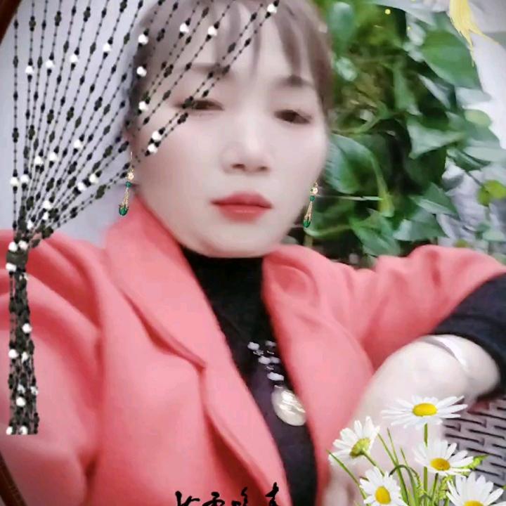 天上下雨，地上滑，哪里摔跤哪里爬，庞存菊