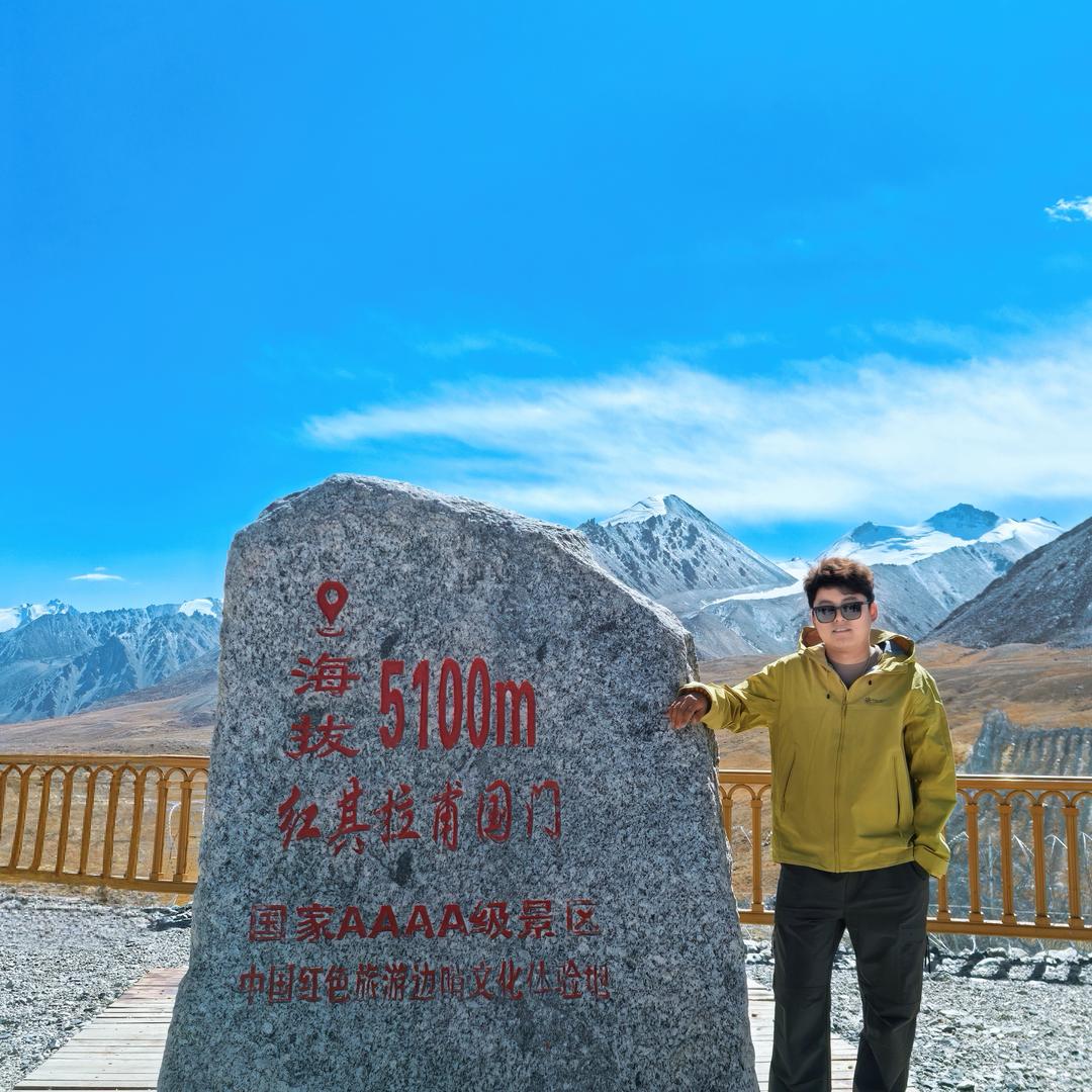 吱昂张丶新疆定制轻奢旅行