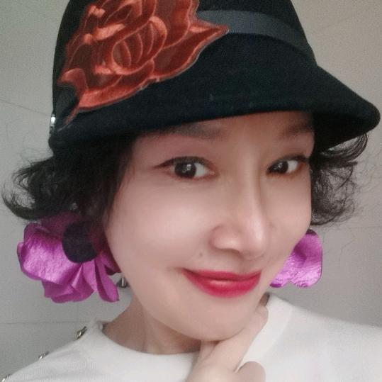 莉莉【勿私聊】