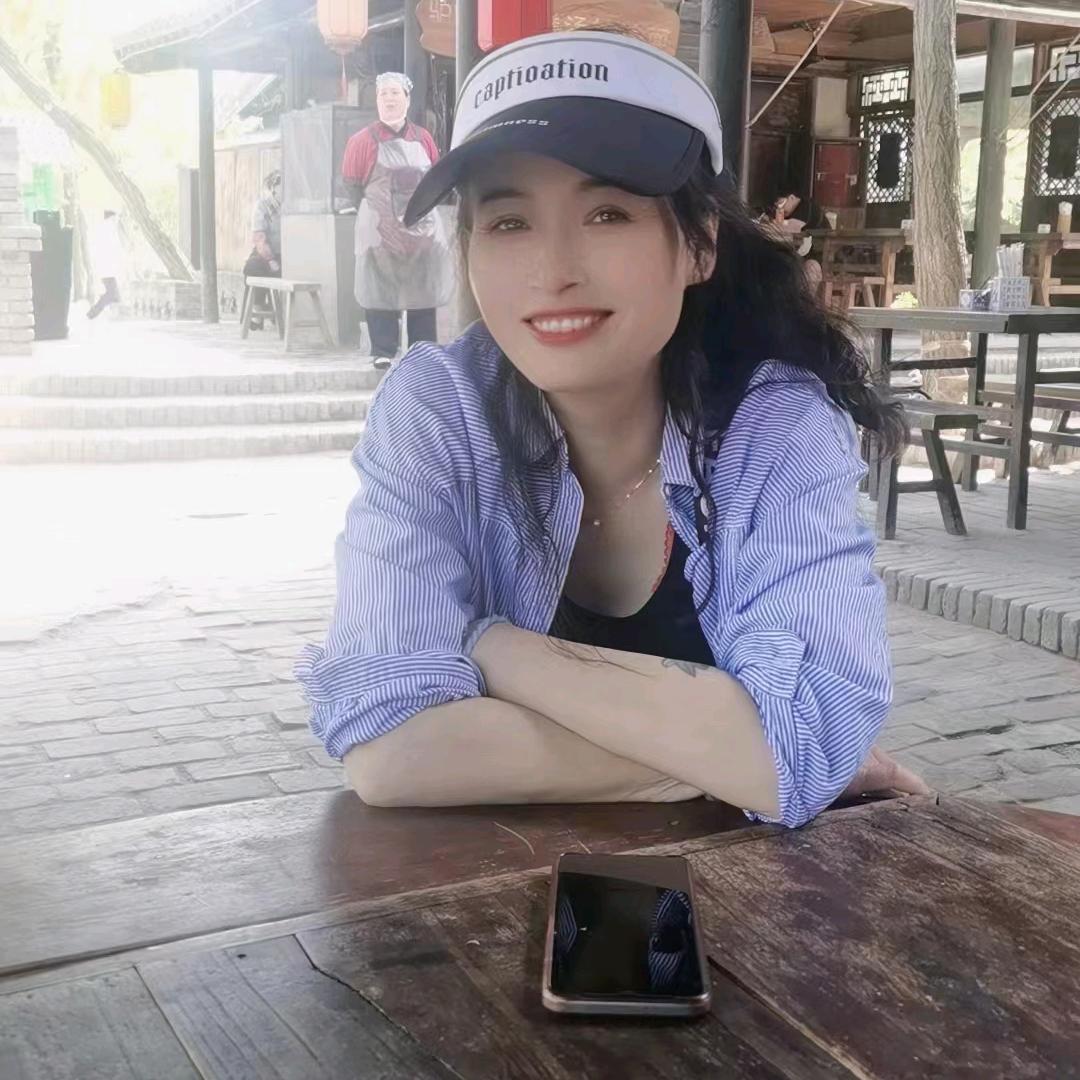 阿莲