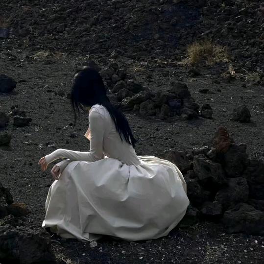 爱睡懒觉的菇凉