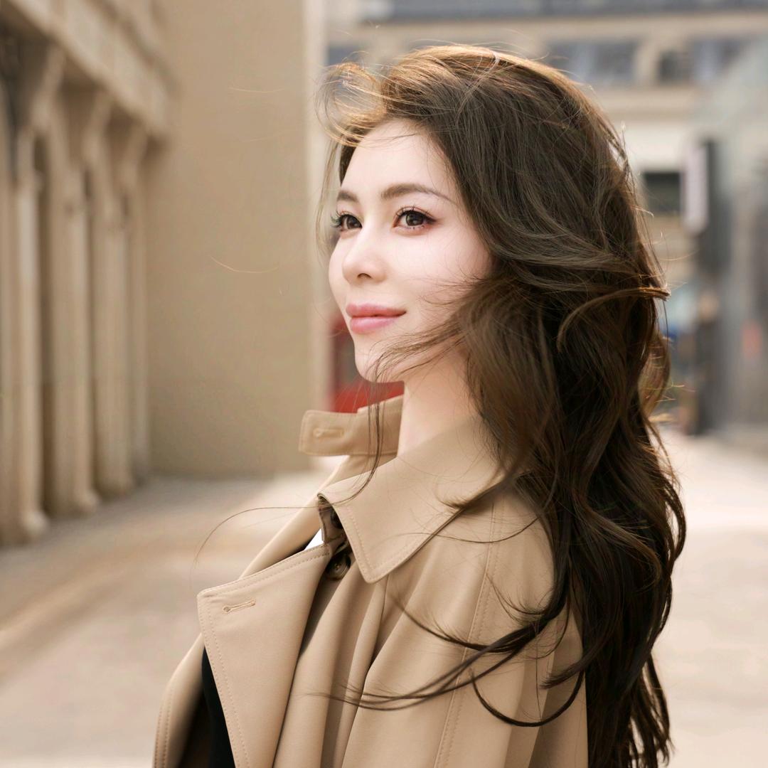 梨白白Ari