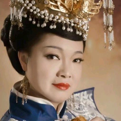 彼岸花    陈友菊