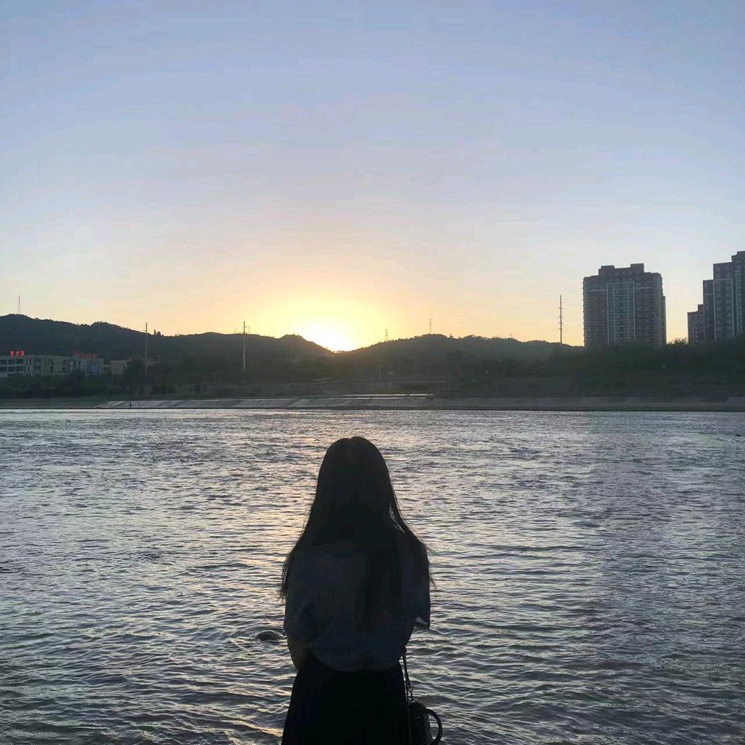 眉梢゛那片情🌸👄