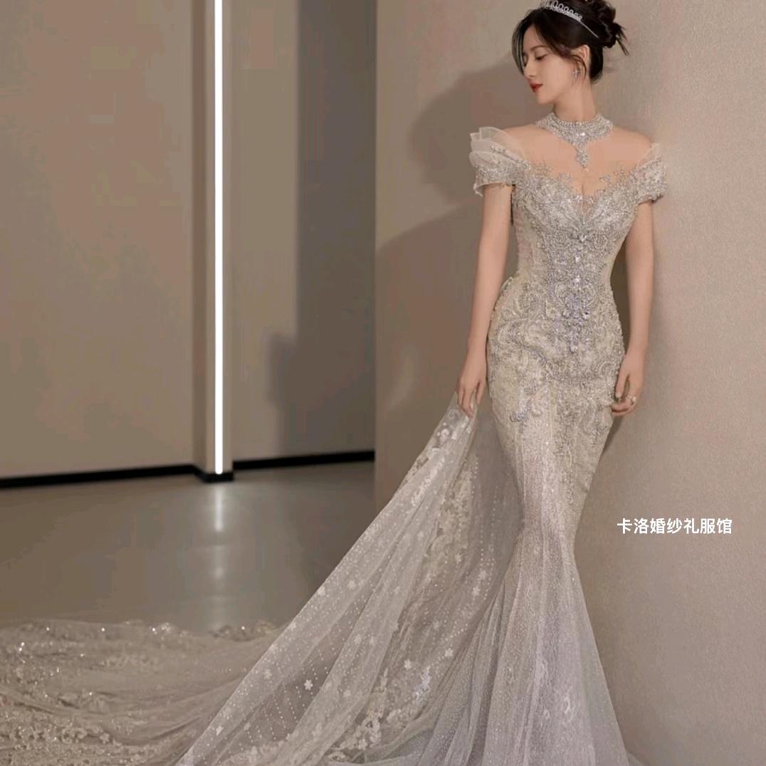 卡洛婚纱礼服.陈
