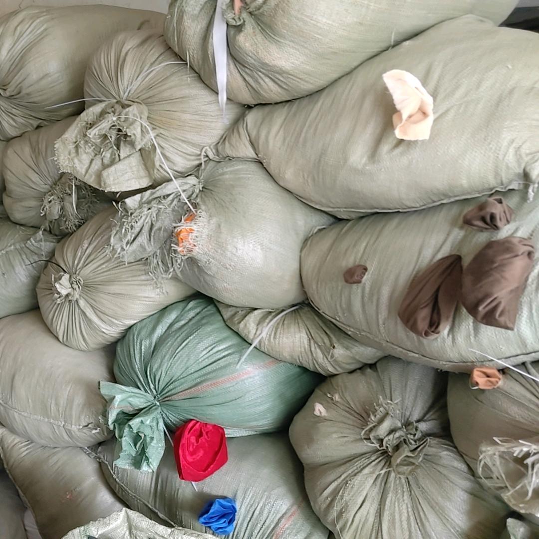 浙江高价回收库存面料，真丝，碎布