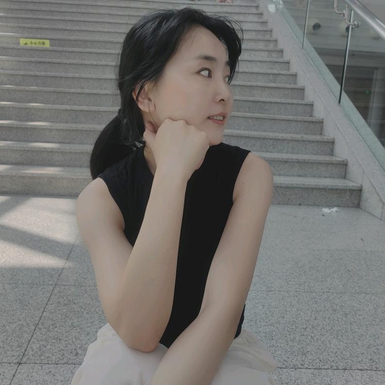 淡淡的💍 香水味