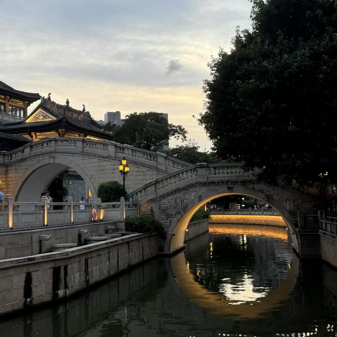 明月也可照窗台