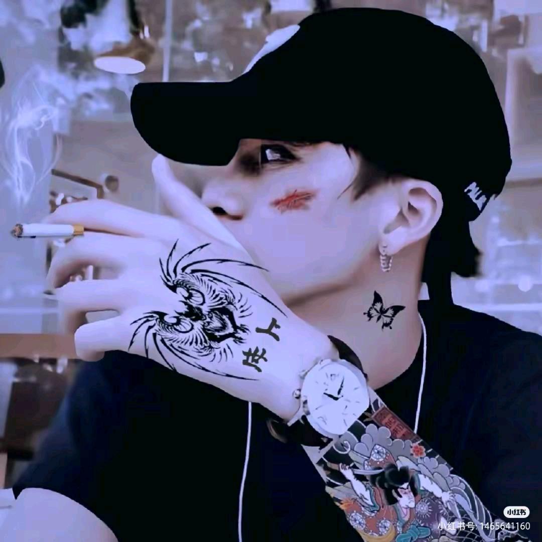 ꧁༺拽-孩-子༻꧂