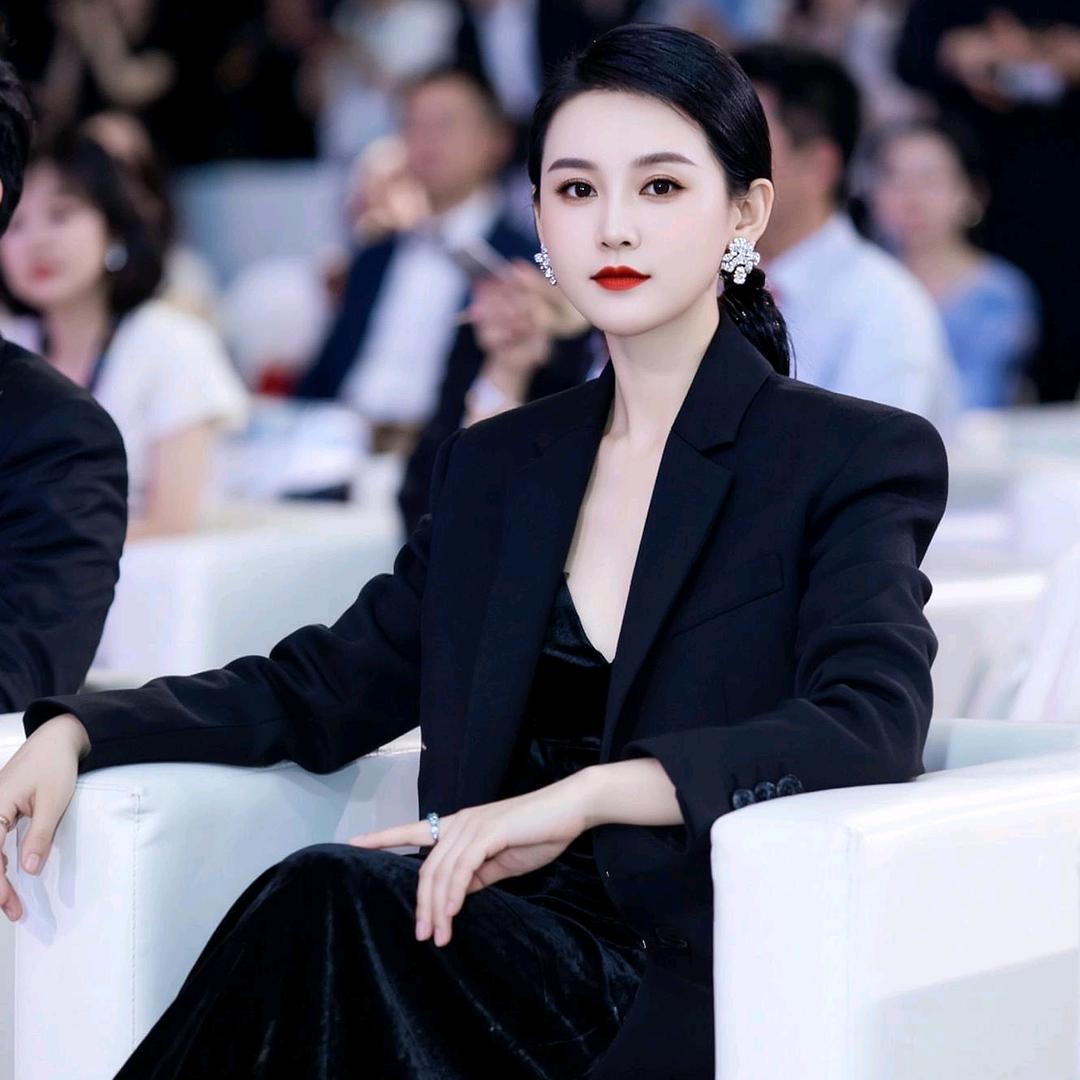 এ᭄浅笑安然💕࿐