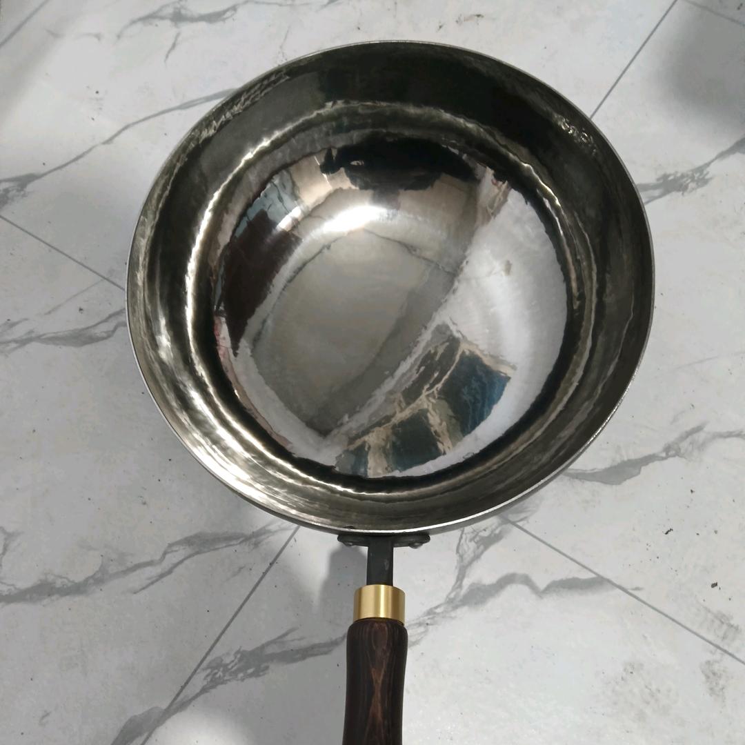 百年盛隆纯手工铁锅