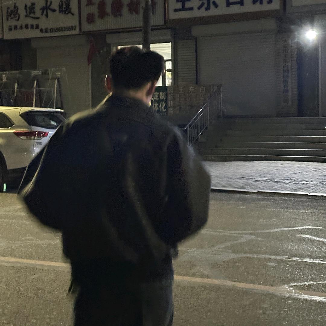 东北周润发。