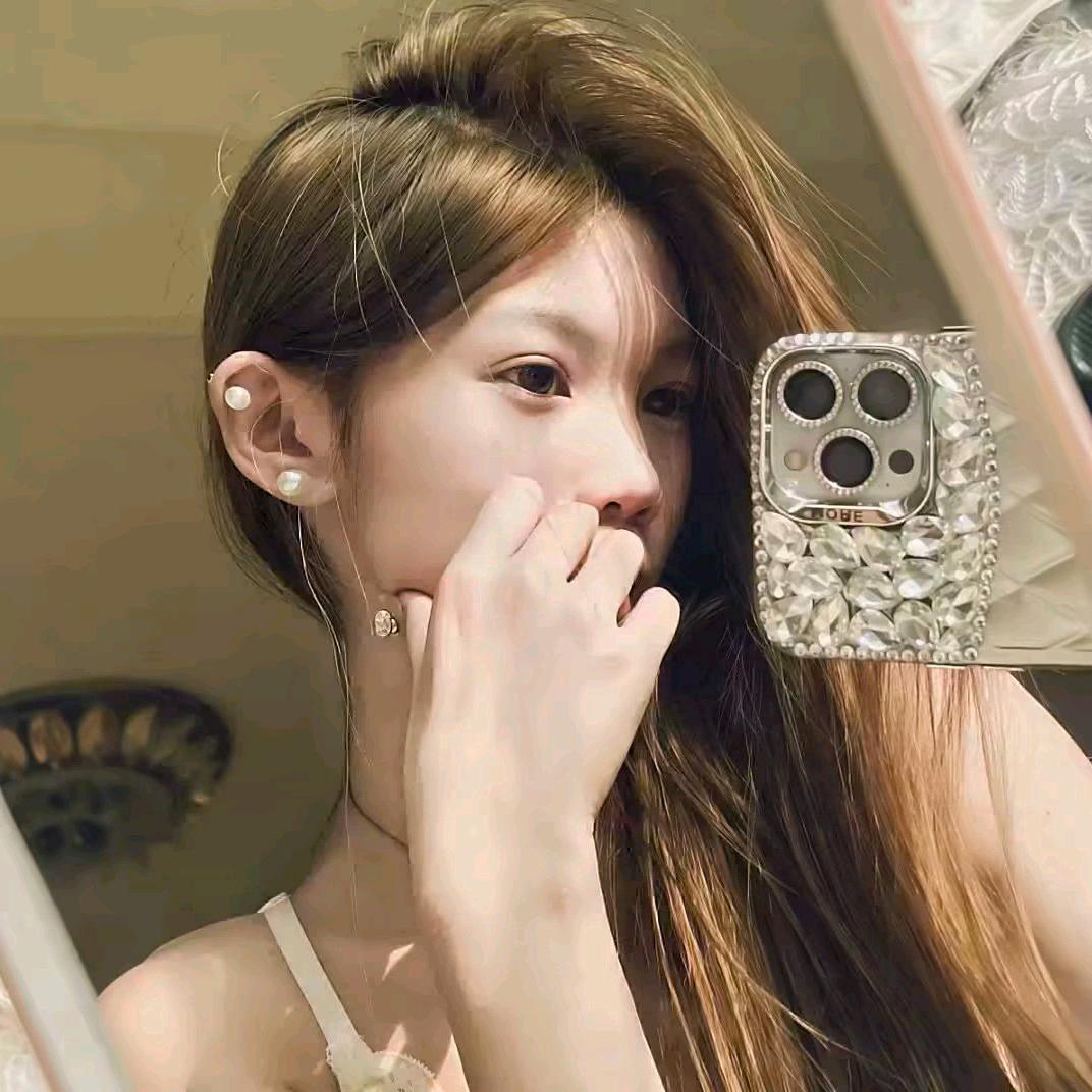 小小格.