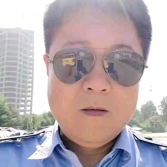 胶南德发驾校徐校长