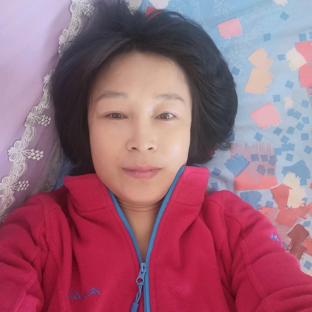嘴角上扬