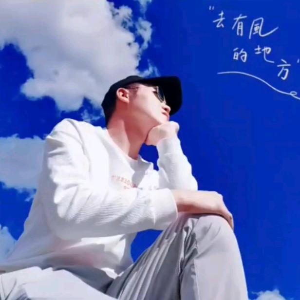 亮@