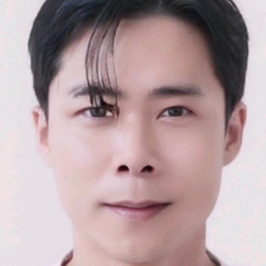 光头爱唱歌