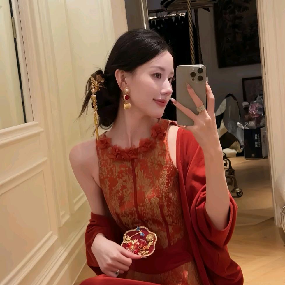 无艳一禾┍奢雅女装┓✨