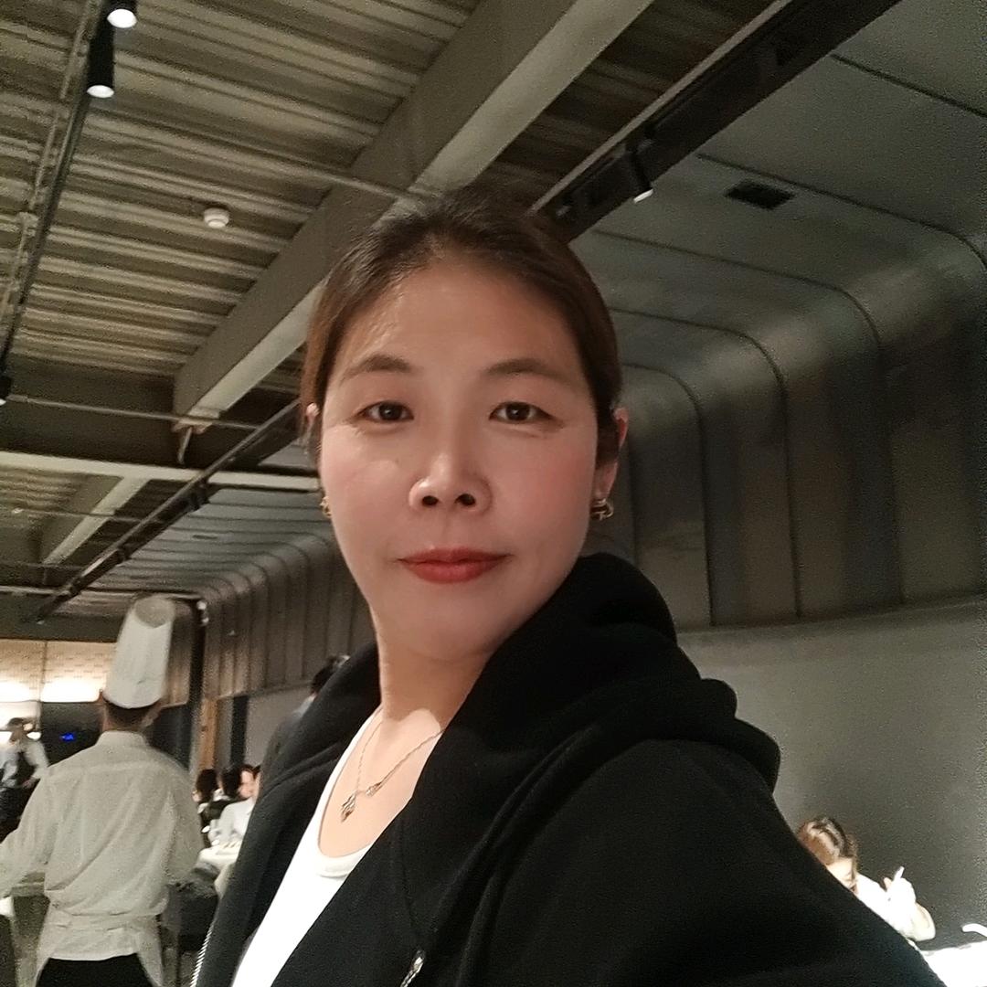 小闫姐姐