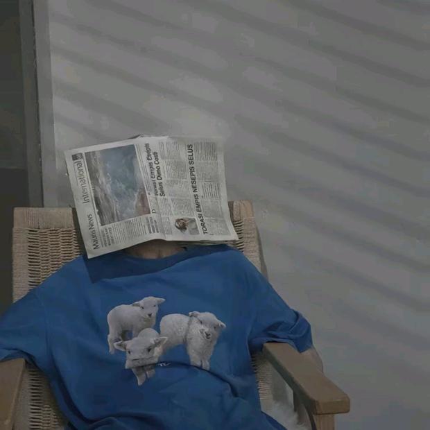塔尖的雾