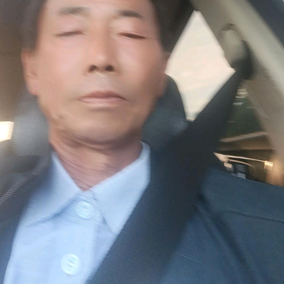 谢成明