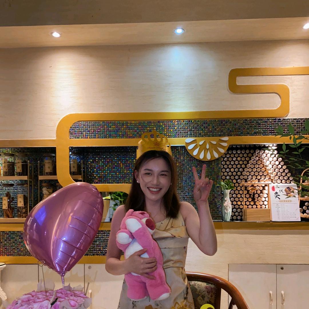 小小然