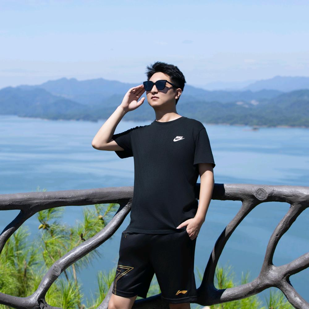 🌈故事与酒🌈