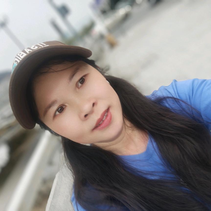 徽笑的女孩