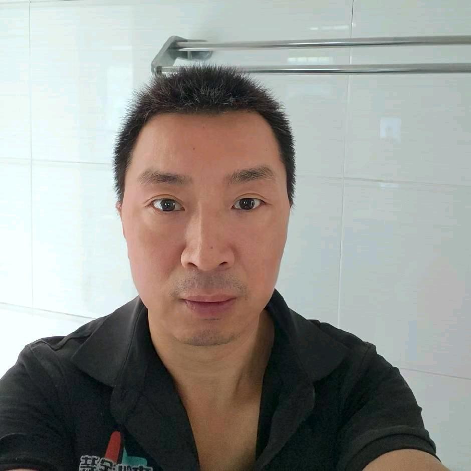 成都专业翻新喷漆改色欧师傅