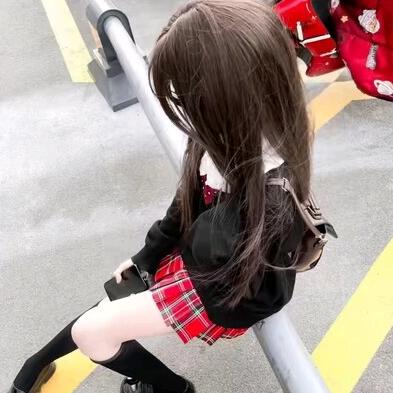 纯情小琪
