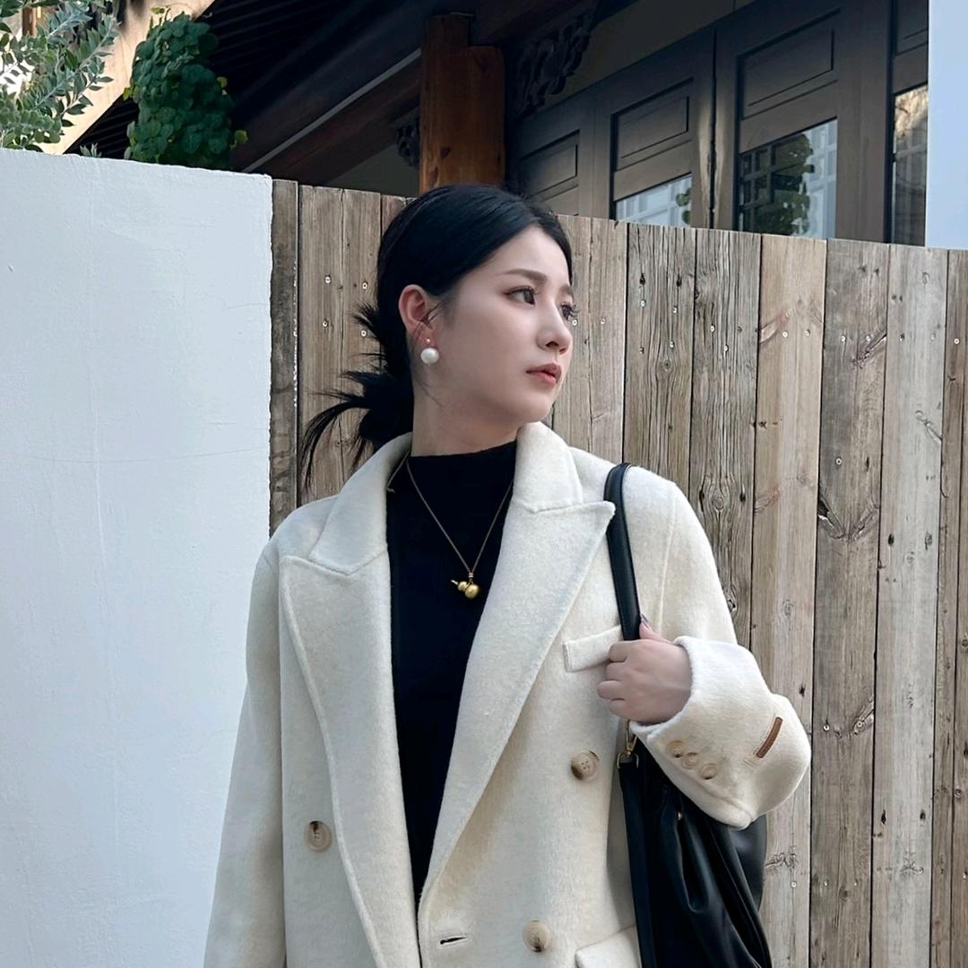 聚好货羊绒大衣工厂店KW女装