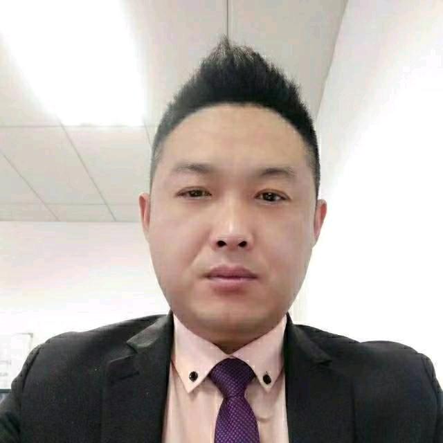 董治成