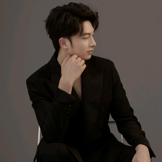 荔浦巴顿牛排小周