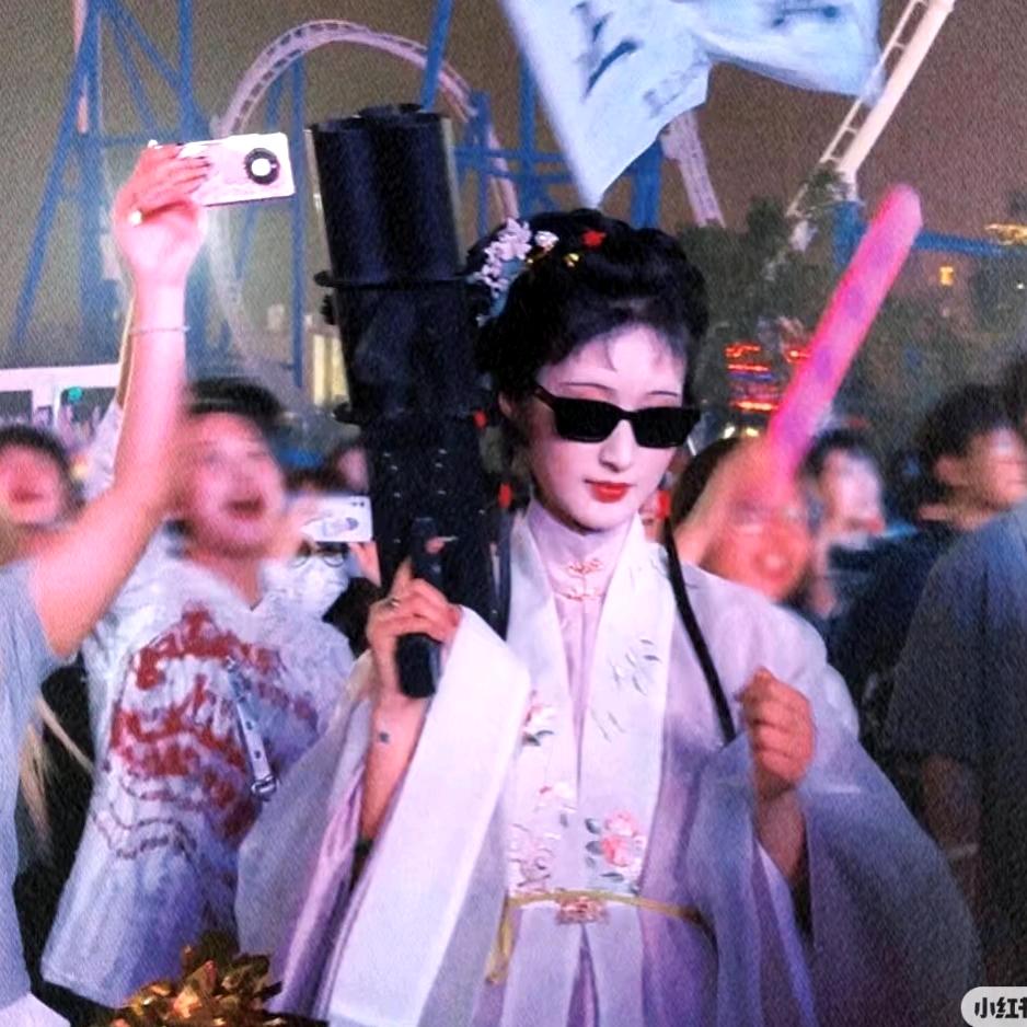 嗯哼੧ᐛ੭